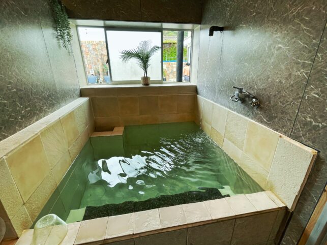 室内の水風呂